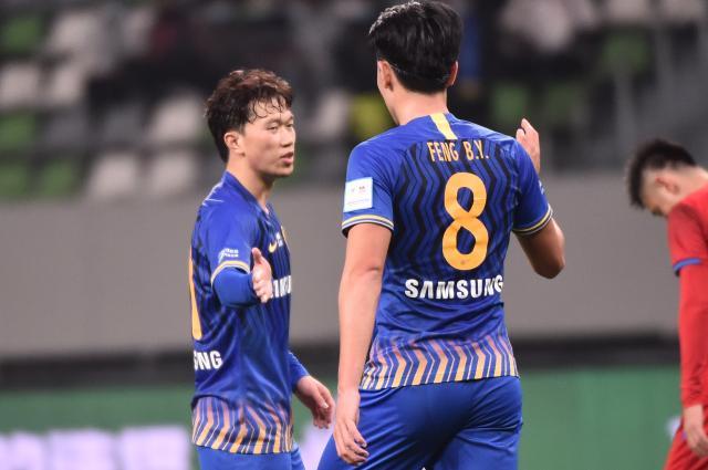 多名江苏球员即刻办理转会 谢鹏飞黄紫昌不日官宣